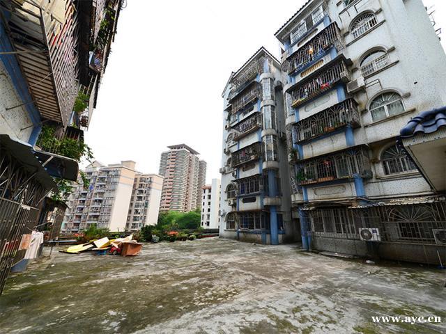 天河区难得一见，配套好价格低，华景新城豪门阁小区评测